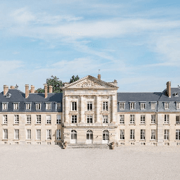Chateau de Courtomer