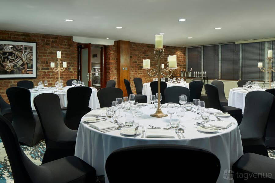 Victoria Suite at Marriott Victoria & Albert Hotel